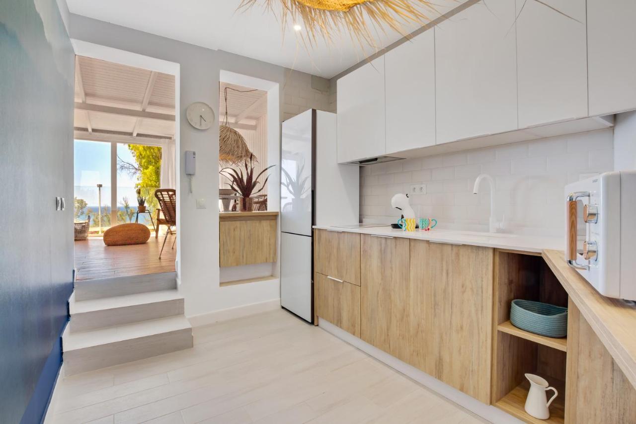 Casa De La Playa. Beach House With Magnificent Sea Малага Екстериор снимка