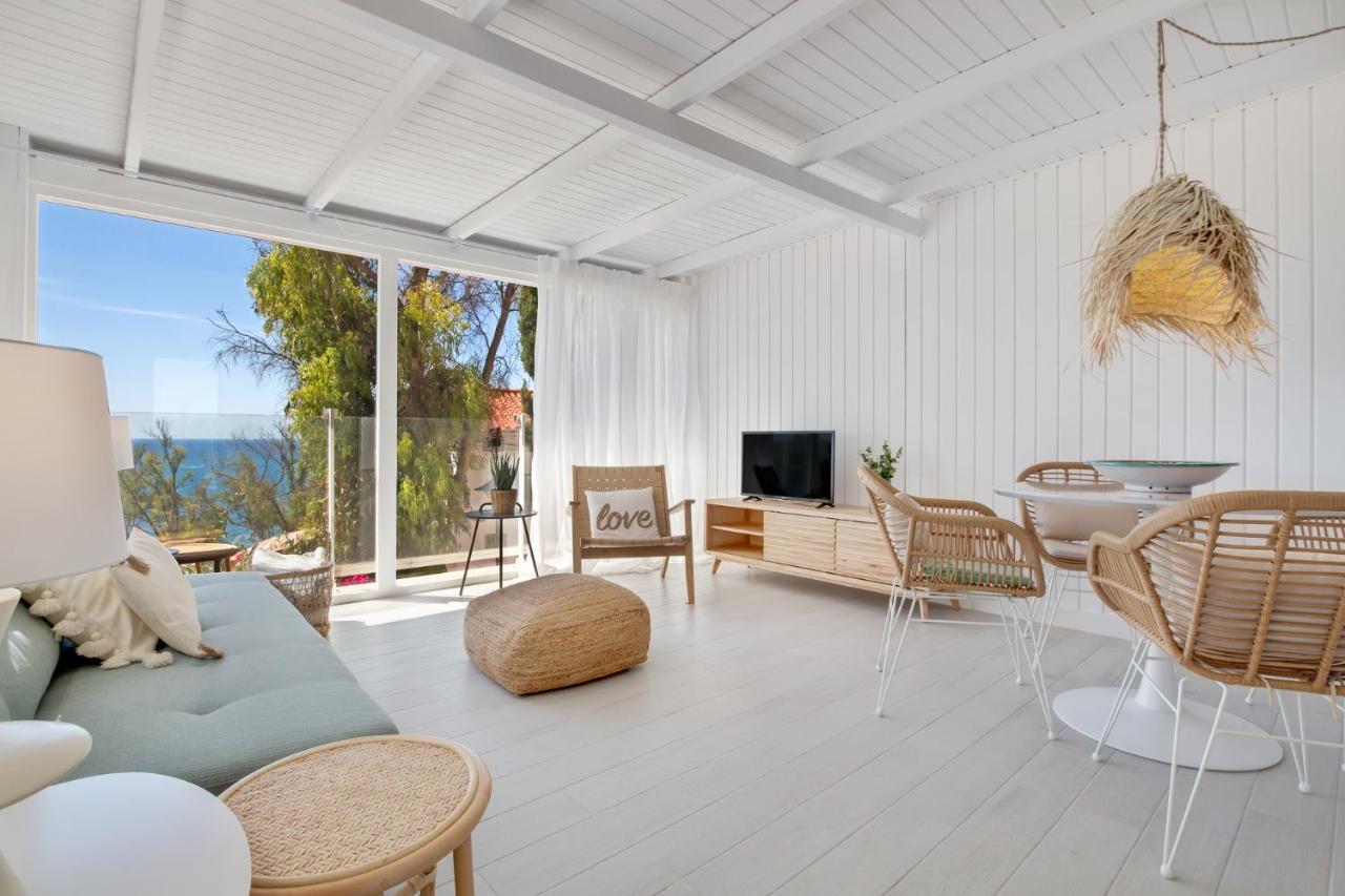 Casa De La Playa. Beach House With Magnificent Sea Малага Екстериор снимка